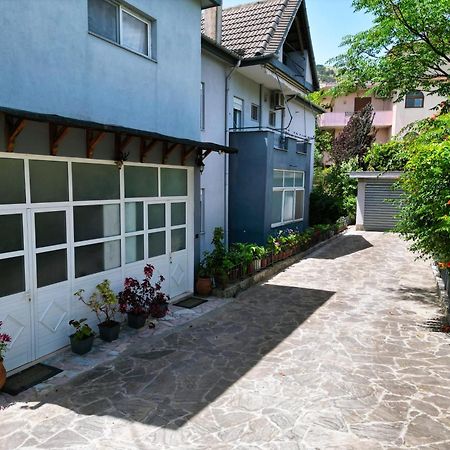 Vila Banushi Gjirokastër Extérieur photo