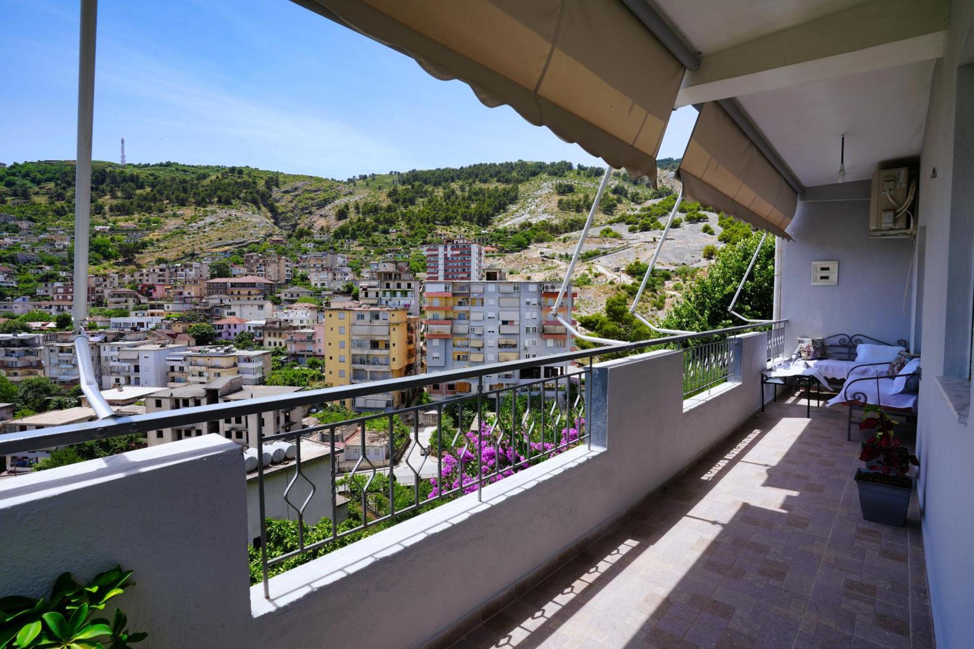 Vila Banushi Gjirokastër Extérieur photo