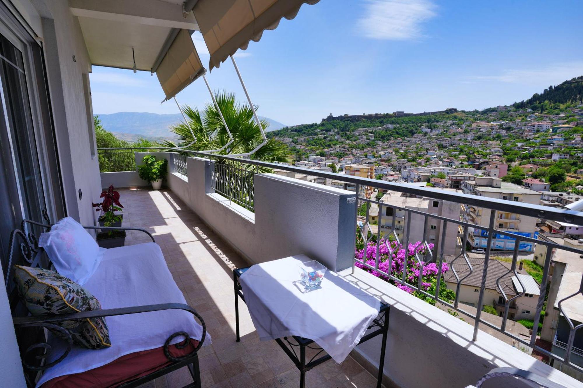 Vila Banushi Gjirokastër Extérieur photo