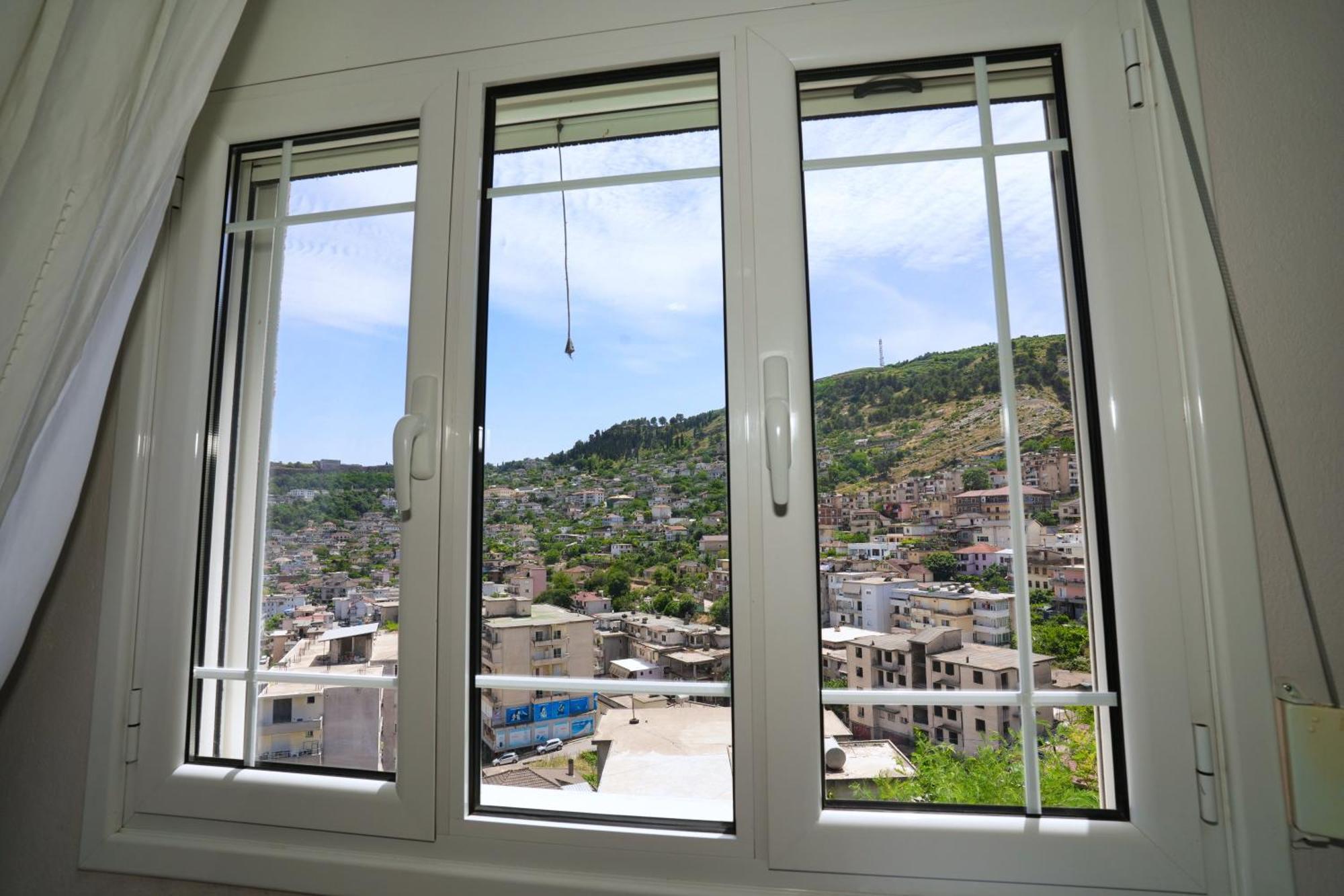 Vila Banushi Gjirokastër Extérieur photo