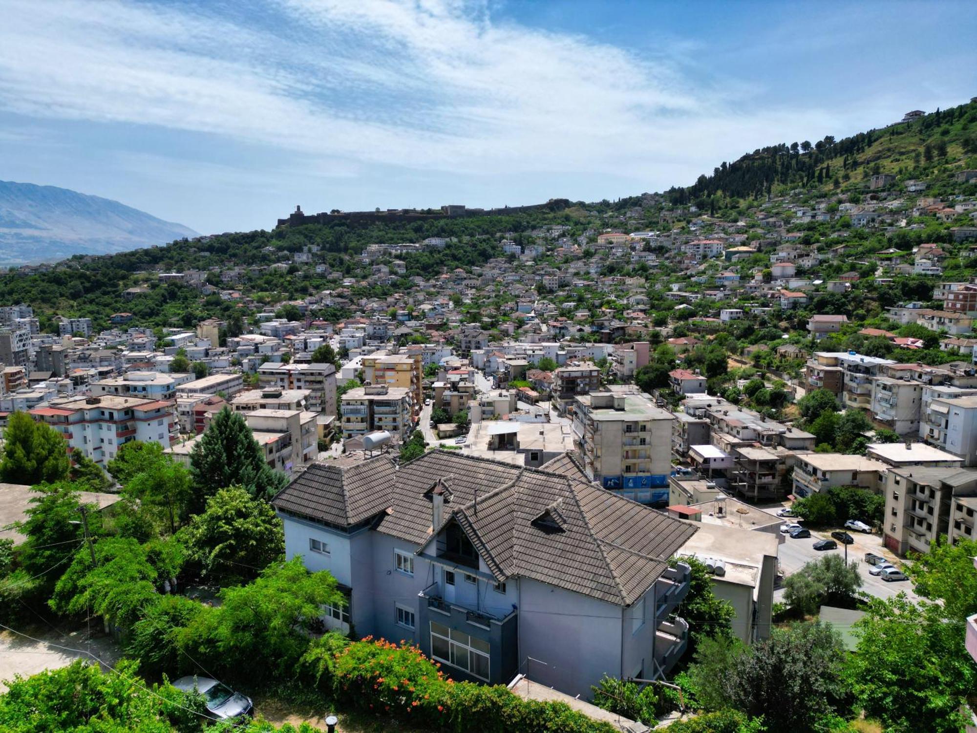 Vila Banushi Gjirokastër Extérieur photo