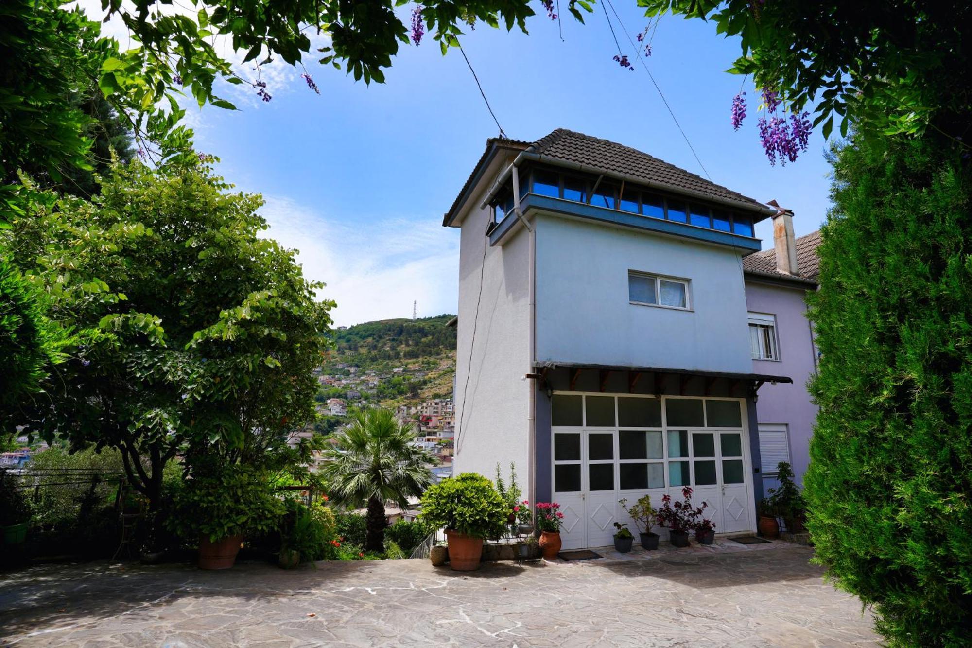 Vila Banushi Gjirokastër Extérieur photo